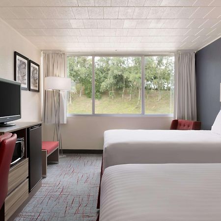 Ramada By Wyndham Uniontown Hotel Kültér fotó