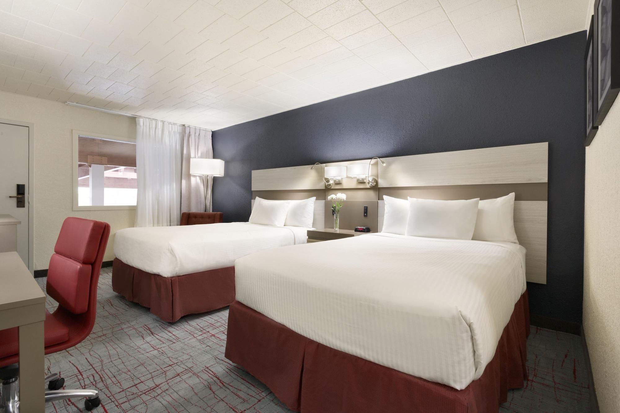 Ramada By Wyndham Uniontown Hotel Kültér fotó