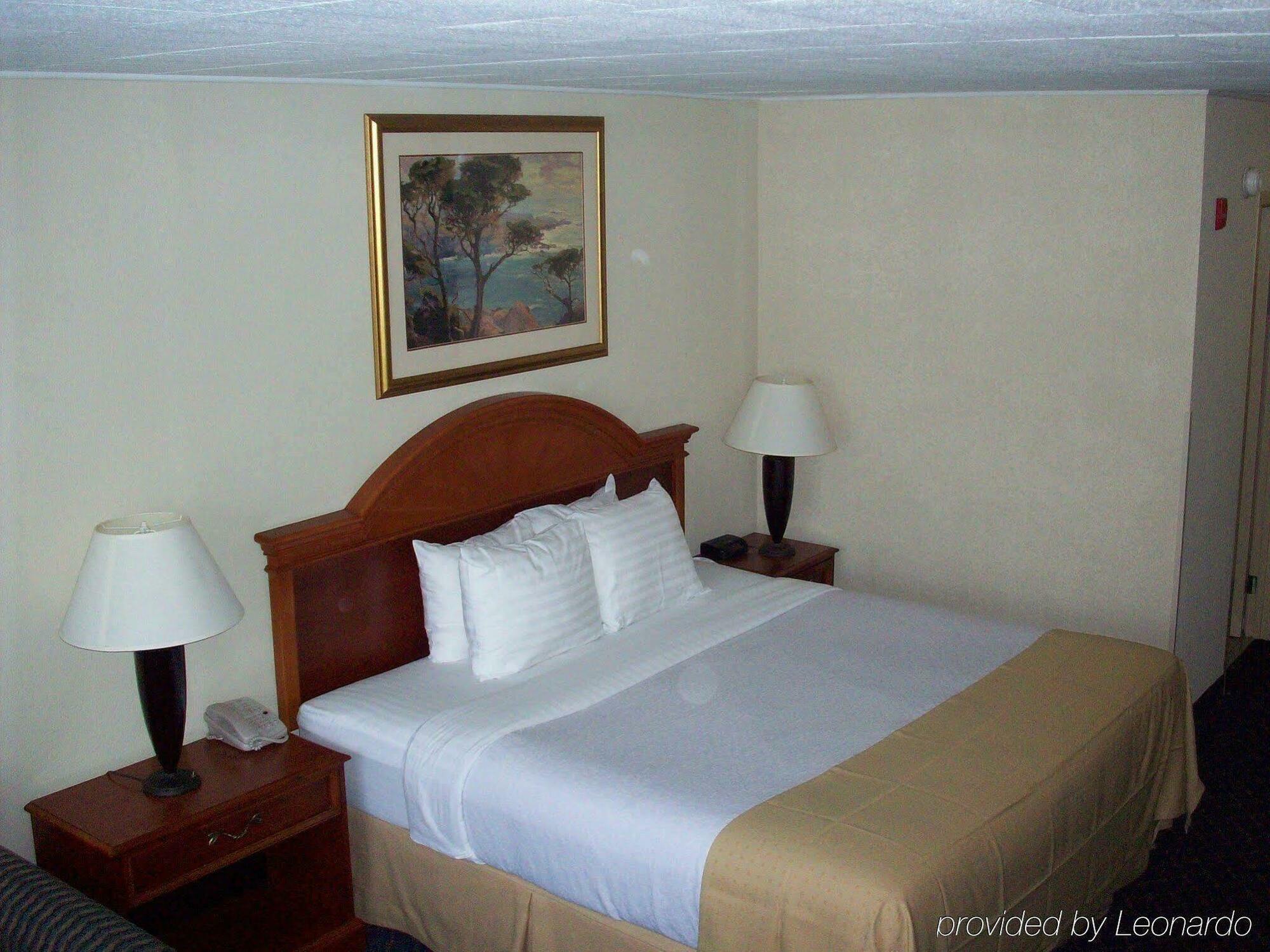 Ramada By Wyndham Uniontown Hotel Kültér fotó
